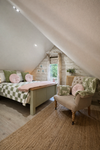 Load image into Gallery viewer, Luxury Weekend Break Offer - The Treehouse Hideaway