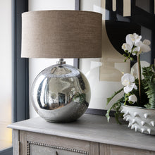 Load image into Gallery viewer, Claymore Glass Lamp with Shade