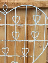 Load image into Gallery viewer, Cream Wire Heart Photo Holder Organiser Shabby Chic Style Or Jewellery Holder