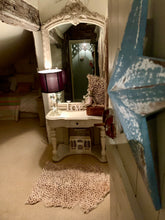 Load image into Gallery viewer, Leopard Print Fur Rug