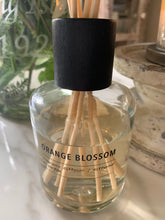 Load image into Gallery viewer, Reed Orange Blossom Diffuser 180ml