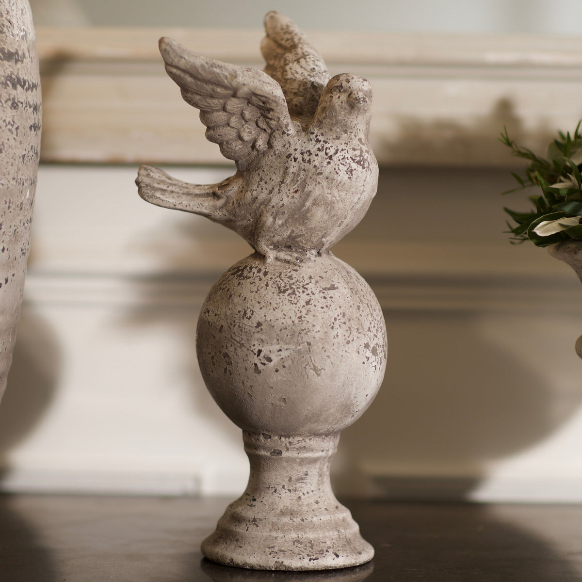 BIRD ON ROUND FINIAL