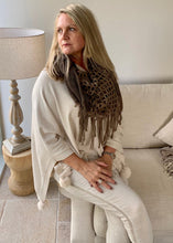 Load image into Gallery viewer, Mondial Poncho in Vanilla By Feathers Of Italy 
