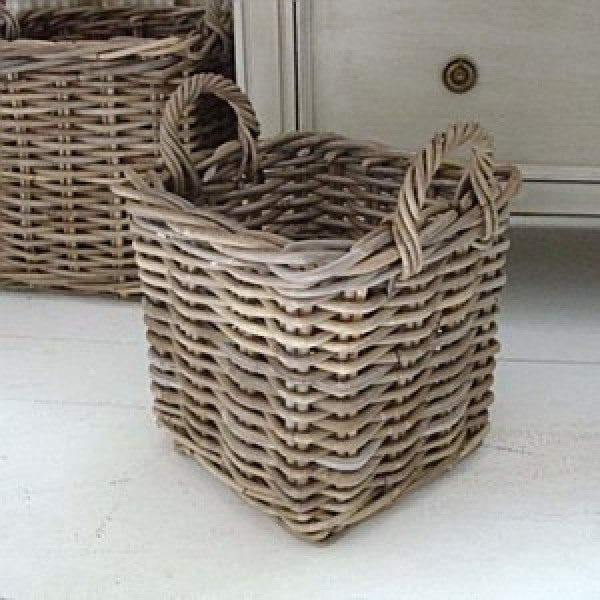 medium square basket